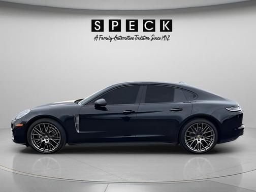 2023 Porsche Panamera RWD