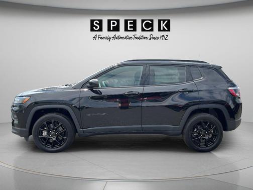Diamond Black 2026 Jeep Compass Latitude