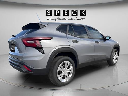 Sterling Gray Metallic 2026 Chevrolet Trax LS