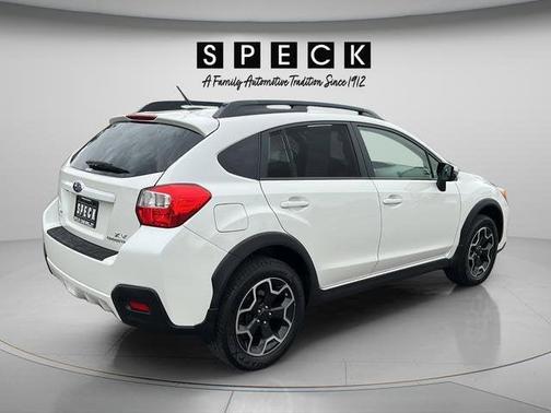 Crystal White Pearl 2015 Subaru XV Crosstrek 2.0i Limited