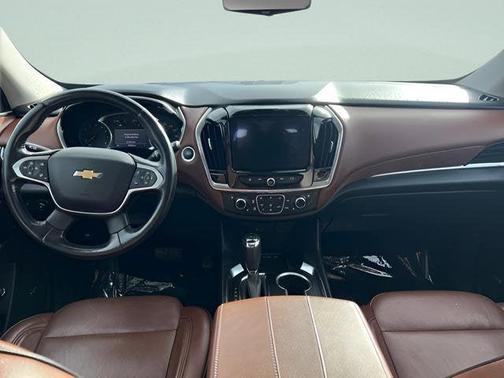 Iridescent Pearl Tricoat 2020 Chevrolet Traverse High Country