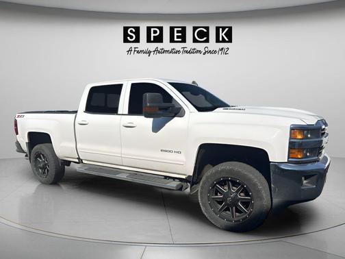 Summit White 2018 Chevrolet Silverado 2500 LT