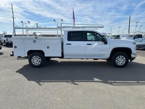 Summit White 2026 Chevrolet Silverado 3500 WT