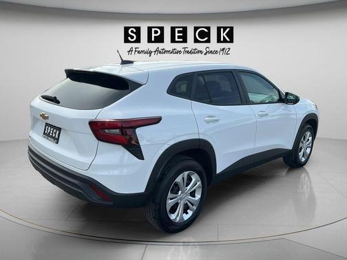 Summit White 2025 Chevrolet Trax LS
