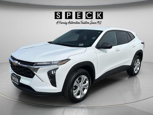 Summit White 2025 Chevrolet Trax LS