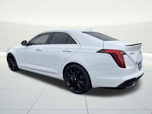 2024 Cadillac CT4 Luxury