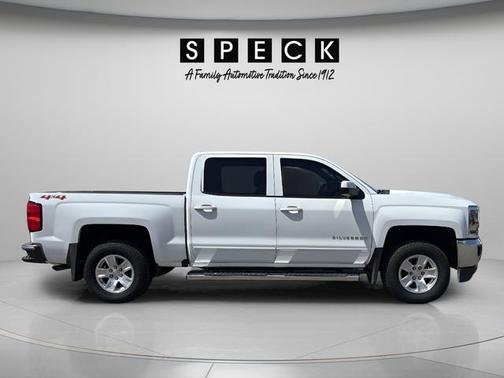 Summit White 2018 Chevrolet Silverado 1500 LT