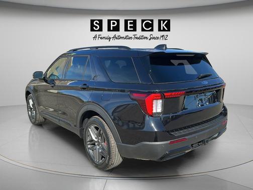 Black Metallic 2026 Ford Explorer ST-Line