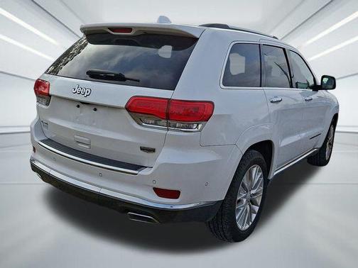 2018 Jeep Grand Cherokee Summit