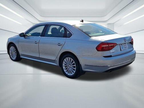 2016 Volkswagen Passat 1.8T SE