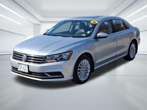 2016 Volkswagen Passat 1.8T SE