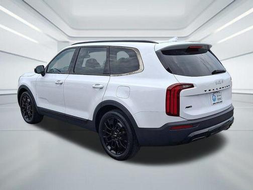 Glacial White Pearl 2022 Kia Telluride SX