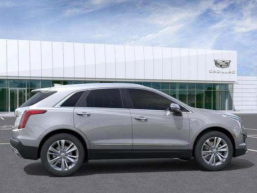 Argent Silver Metallic 2026 Cadillac XT5 Premium Luxury