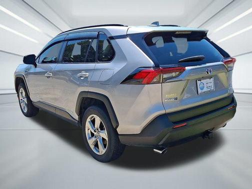 2021 Toyota RAV4 Hybrid XLE Premium