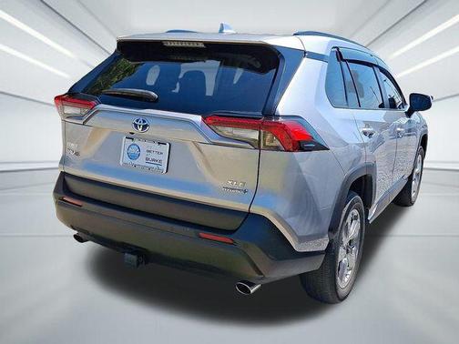 2021 Toyota RAV4 Hybrid XLE Premium