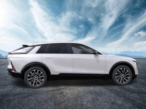 2025 Cadillac LYRIQ Sport