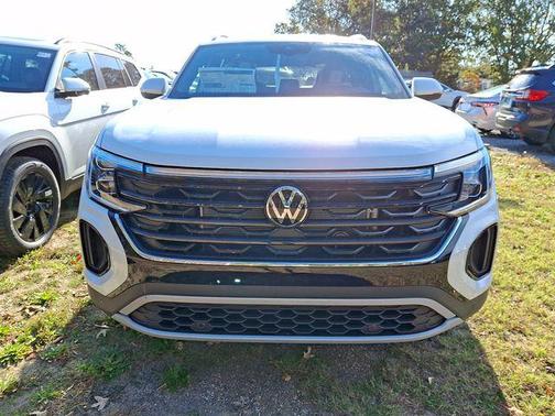 2026 Volkswagen Atlas Cross Sport 2.0T SE w/Technology 4MOTION