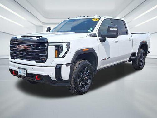 2025 GMC Sierra 2500 AT4
