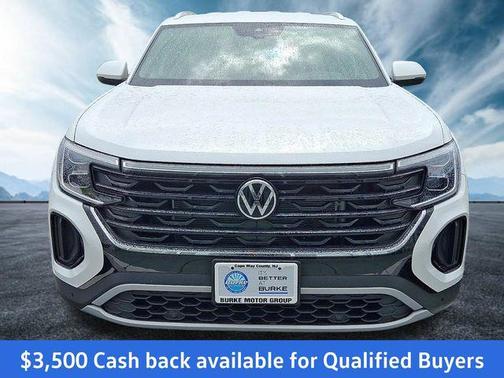opal white pearl 2026 Volkswagen Atlas Cross Sport 2.0T SE w/Technology
