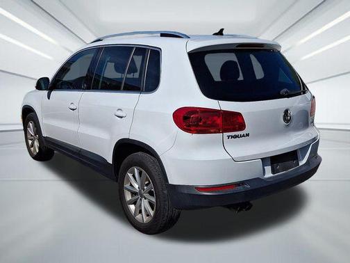 Pure White 2017 Volkswagen Tiguan 2.0T Wolfsburg Edition