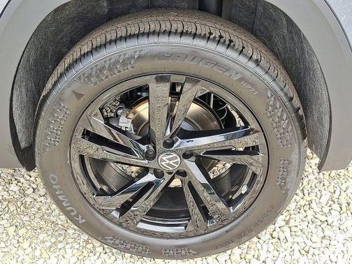 2026 Volkswagen Atlas Cross Sport 2.0T SEL