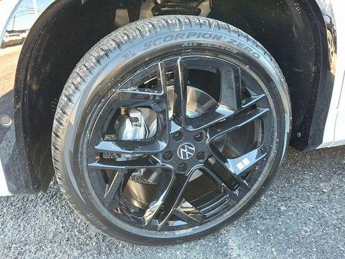 2026 Volkswagen Tiguan 2.0T SE R-Line Black 4MOTION