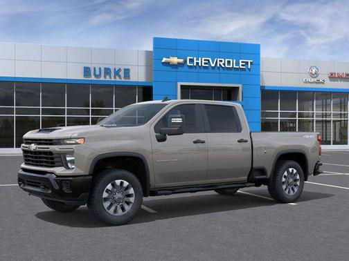 White Sands 2026 Chevrolet Silverado 2500 Custom