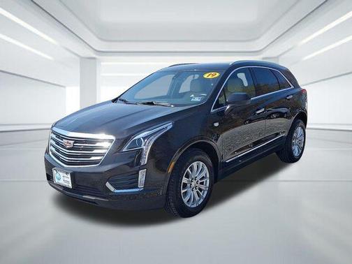 Stellar Black Metallic 2019 Cadillac XT5 Base