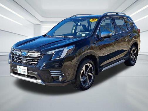 Crystal Black Silica 2023 Subaru Forester Touring