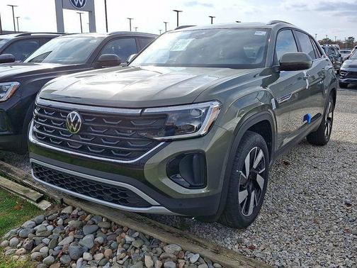 2026 Volkswagen Atlas Cross Sport 2.0T SE w/Technology 4MOTION