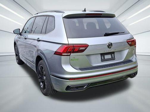 2024 Volkswagen Tiguan 2.0T SE R-Line Black 4MOTION