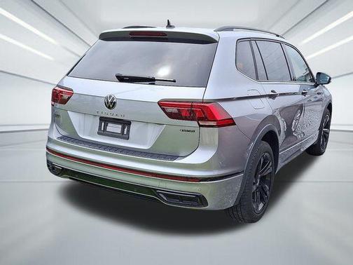 2024 Volkswagen Tiguan 2.0T SE R-Line Black 4MOTION