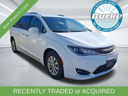 2018 Chrysler Pacifica Touring-L