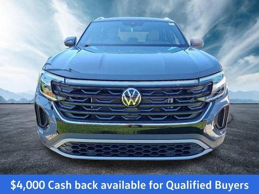 Pure Gray 2026 Volkswagen Atlas Cross Sport 2.0T SE w/Technology 4MOTION