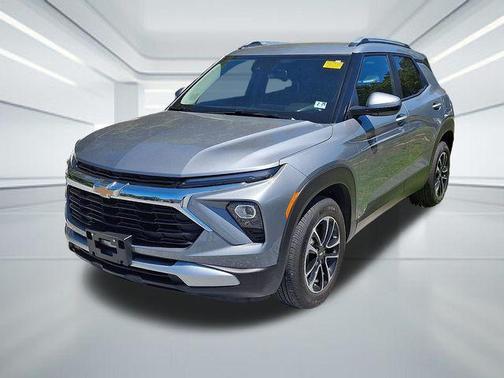 Sterling Gray Metallic 2024 Chevrolet Trailblazer LT