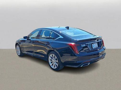 2022 Cadillac CT5 Luxury