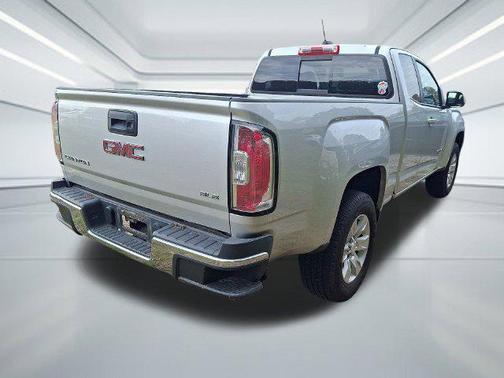 Quicksilver Metallic 2017 GMC Canyon SLE
