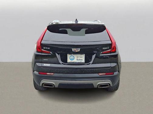 2022 Cadillac XT4 Premium Luxury