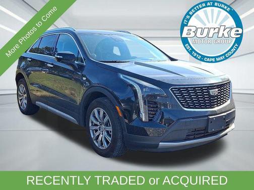 2022 Cadillac XT4 Premium Luxury