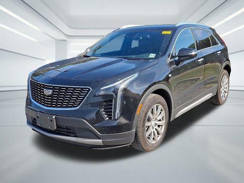 2022 Cadillac XT4 Premium Luxury