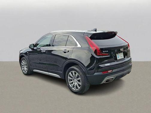 2022 Cadillac XT4 Premium Luxury