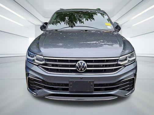 Silver 2022 Volkswagen Tiguan 2.0T SEL R-Line 4MOTION