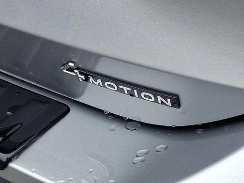 2025 Volkswagen Tiguan 2.0T SE 4MOTION