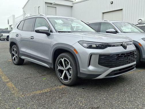 2025 Volkswagen Tiguan 2.0T SE 4MOTION