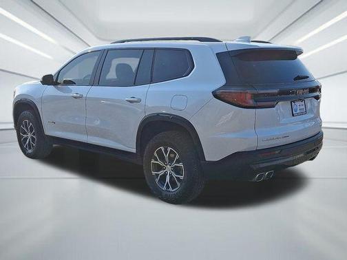 2024 GMC Acadia AWD AT4