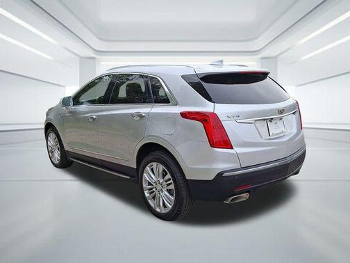 Radiant Silver Metallic 2019 Cadillac XT5 Premium Luxury