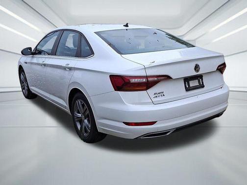 Pure White 2019 Volkswagen Jetta 1.4T R-Line