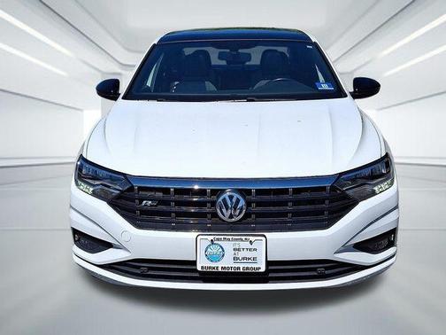 Pure White 2019 Volkswagen Jetta 1.4T R-Line