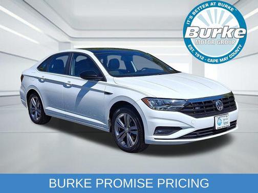 Pure White 2019 Volkswagen Jetta 1.4T R-Line