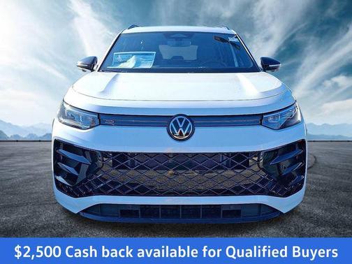 0p0p 2026 Volkswagen Tiguan 2.0T SE R-Line Black